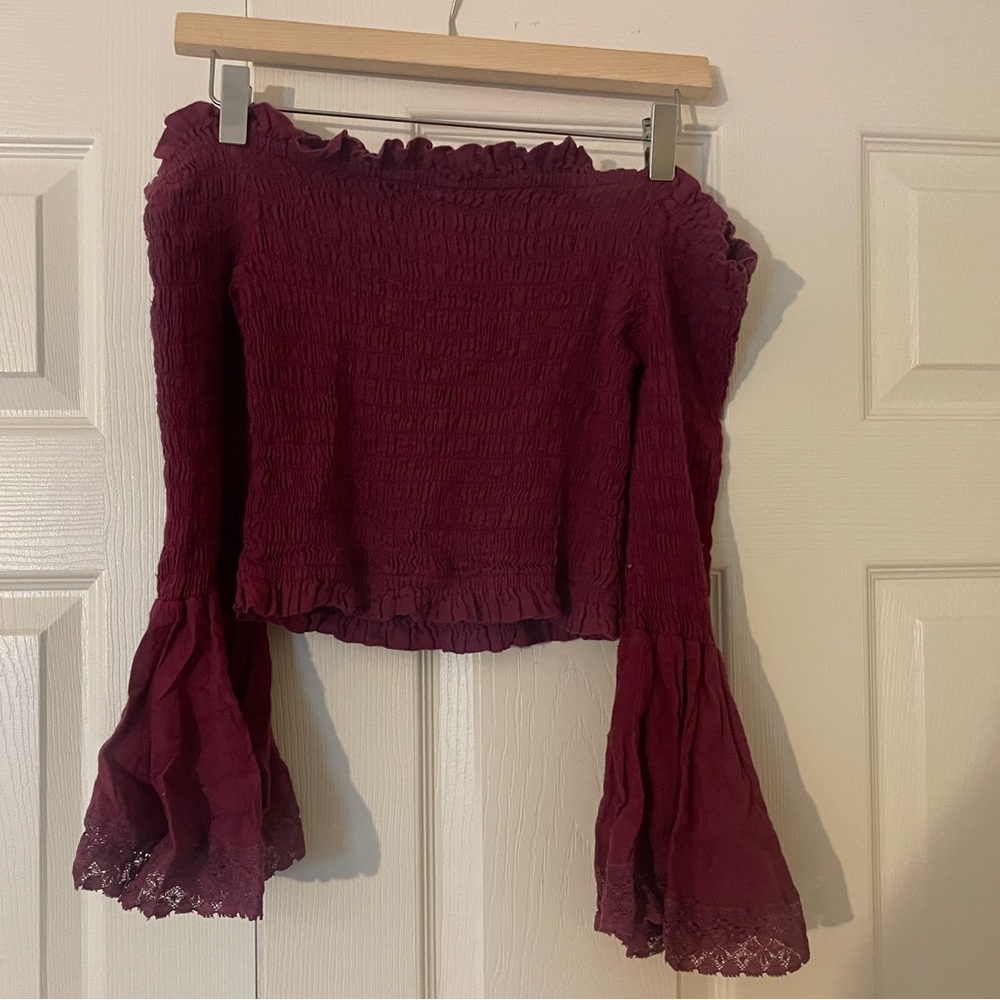 Free peoplele off the shoulder shirt size smallll